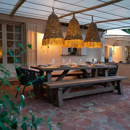 Les Muscadines Tropez, De Tahiti Pampelonne *