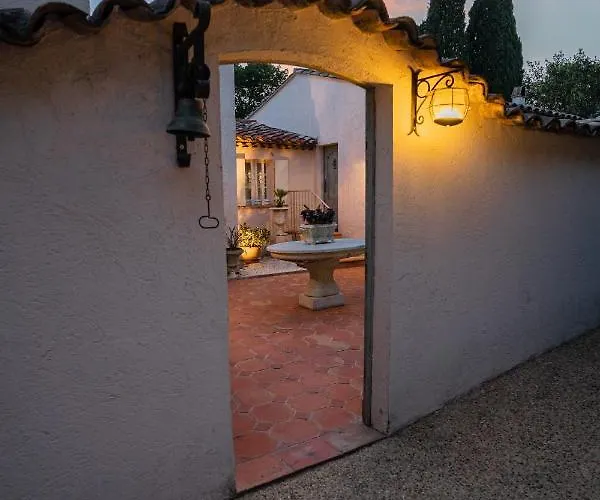 Les Muscadines Tropez, De Tahiti Pampelonne * Saint Tropez